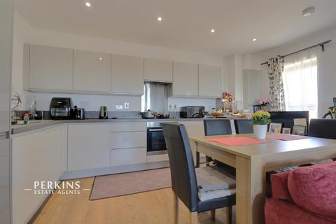 undefined, Northolt, UB5