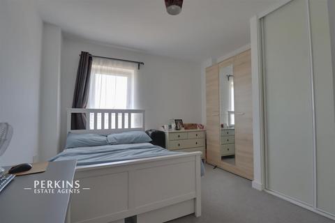 undefined, Northolt, UB5