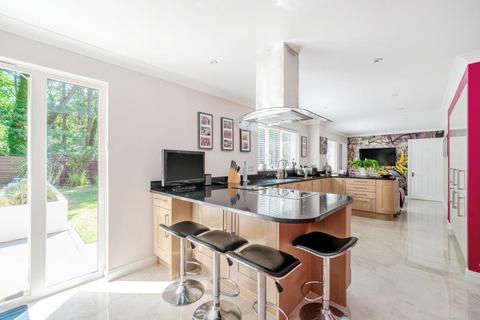 4 bedroom detached house for sale, Woking,  Surrey,  GU22