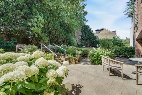 2 bedroom apartment for sale, Kingston Road, London