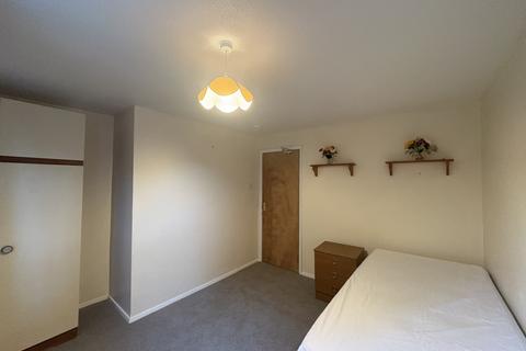 1 bedroom in a house share to rent, Turpyn, Cambridge , CB4