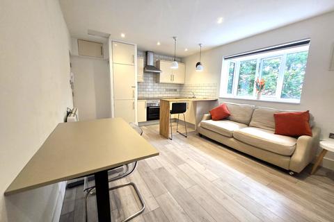 1 bedroom flat to rent, Willenhall Drive, Hayes, Greater London, UB3