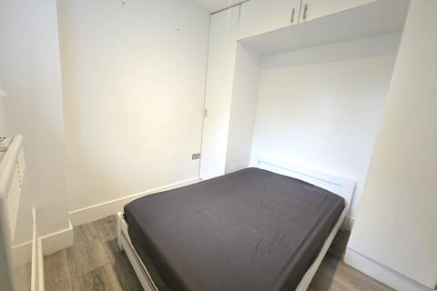 1 bedroom flat to rent, Willenhall Drive, Hayes, Greater London, UB3