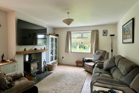 3 bedroom semi-detached bungalow for sale, 2 Queenshill Park, Ringford