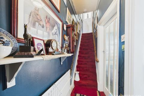 undefined, Royal Avenue, . FY3