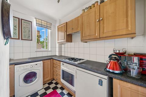 1 bedroom apartment for sale, Drayton Gardens, Chelsea SW10