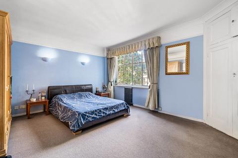 1 bedroom apartment for sale, Drayton Gardens, Chelsea SW10