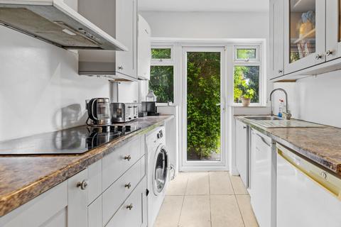 2 bedroom flat for sale, Oak Avenue, Muswell Hill, London, N10
