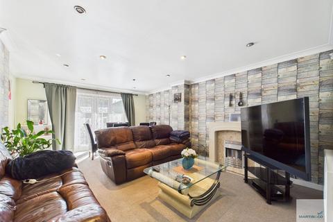 3 bedroom townhouse for sale, Edison Way, Arnold