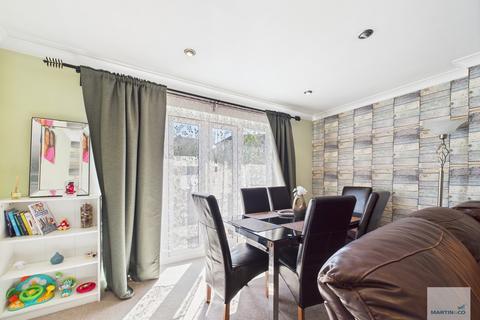 3 bedroom townhouse for sale, Edison Way, Arnold