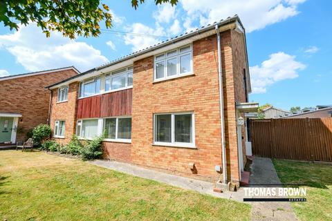 2 bedroom ground floor maisonette for sale, High Street, Farnborough