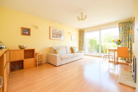 2 bedroom ground floor maisonette for sale, High Street, Farnborough