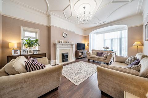 undefined, Hersham Road, Walton On Thames, Surrey, KT12