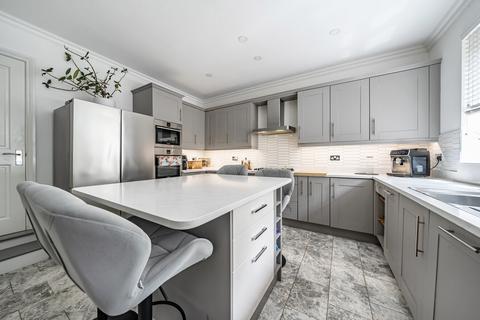 undefined, Hersham Road, Walton On Thames, Surrey, KT12