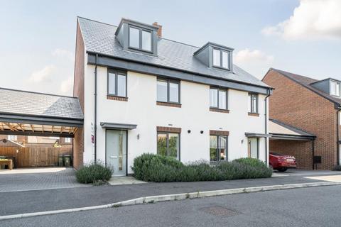 Weston Turville,  Aylesbury,  Buckinghamshire,  HP22