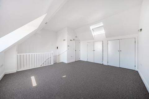 3 bedroom semi-detached house for sale, Weston Turville, Aylesbury, Buckinghamshire, HP22