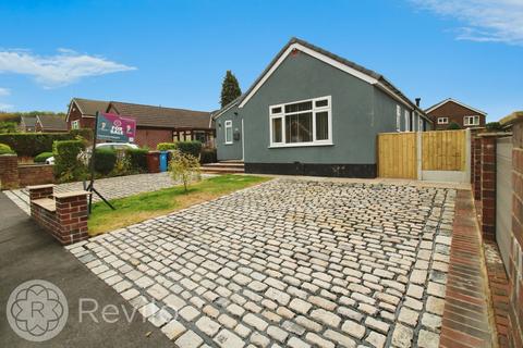 17 Cliff Hill Road, Shaw, Oldham, OL2 8DE