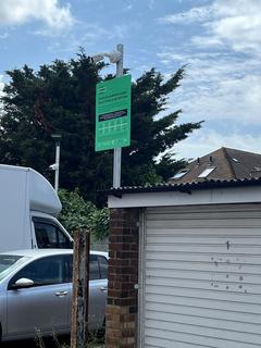 Garage to rent, Victoria Road, Romford