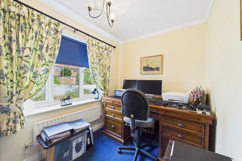 10 Plover Close, Thetford, IP24 2YP