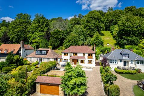 20 Stuart Road, Warlingham, CR6 9JH