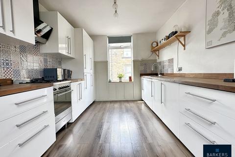2 bedroom end of terrace house for sale, James Street, Birkenshaw