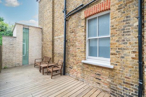 1 bedroom flat to rent, Netheravon Road, London W4