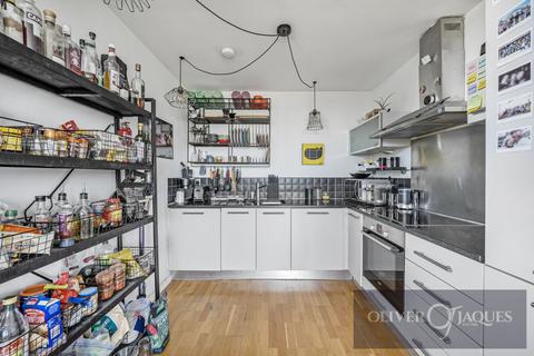 2 bedroom apartment for sale, Palmers Road, Bethnal Green/Regents Canal, London, E2