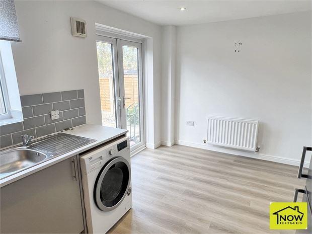 Dining kitchen