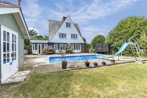 Fremington Road, Seaton