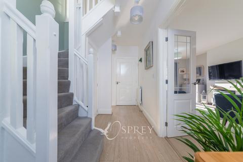 4 bedroom detached house for sale, Hillfield Road, Northamptonshire, PE8 PE8