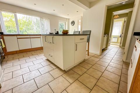 5 bedroom detached house for sale, Kingsmead, Lechlade GL7