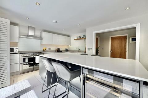 4 bedroom detached house for sale, Cornelius Drive, Truro