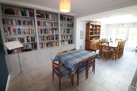 5 bedroom semi-detached house to rent, Annandale Road, Kirk Ella, Hull
