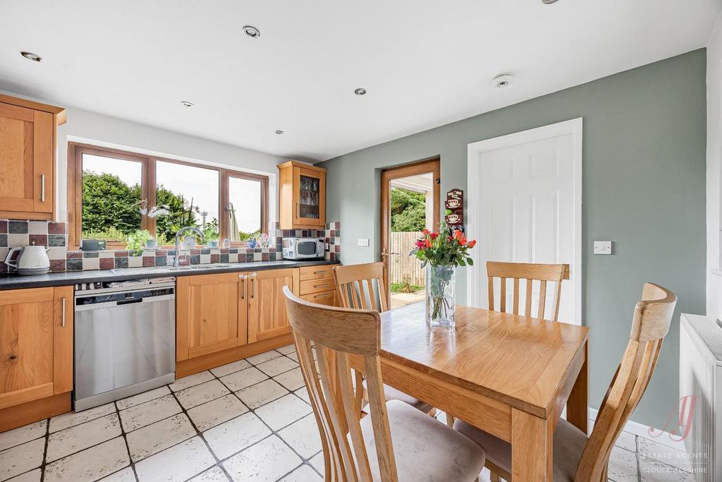 14 56493 watermarked.jpg