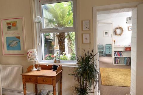 4 bedroom end of terrace house for sale, Hamlin Lane, Exeter EX1