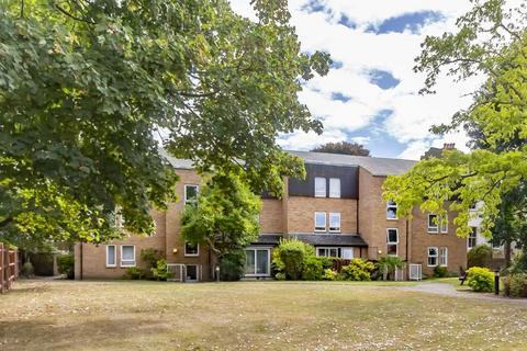 undefined, Twickenham Road, Teddington TW11