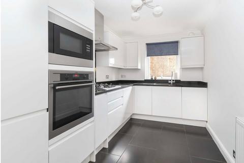 undefined, Twickenham Road, Teddington TW11
