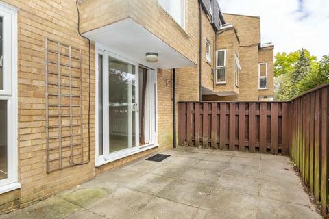 undefined, Twickenham Road, Teddington TW11