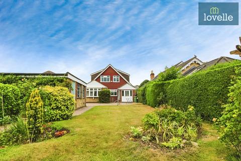 4 bedroom detached house for sale, Waltham Road, Grimsby DN33
