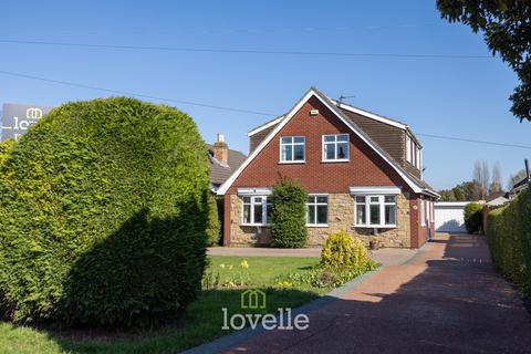 4 bedroom detached house for sale, Waltham Road, Grimsby DN33