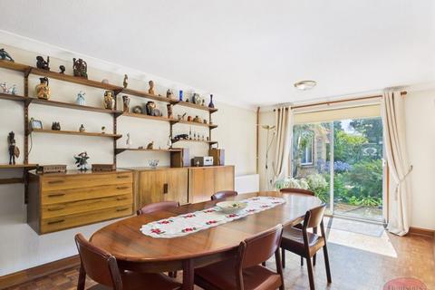 3 bedroom detached house for sale, Whitehall, Christchurch Town Centre.