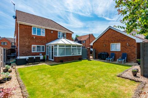 4 bedroom detached house for sale, Lady Richeld Close, Sandymoor, Runcorn