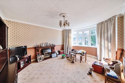 3 bedroom detached house for sale, Wyvern Road, West Purley
