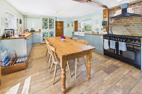 4 bedroom detached house for sale, Tenby Lodge, Langrick Road, New York