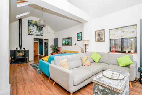 undefined, Bournehall Lane, Bushey, WD23