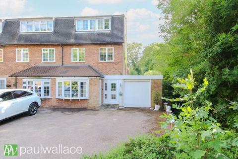 12 Brookside, Hoddesdon, EN11 8QW