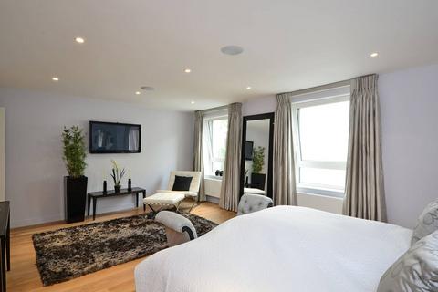 2 bedroom flat to rent, Drayton Gardens, Chelsea, London, SW10