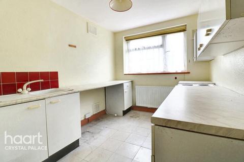 undefined, Auckland Road, London