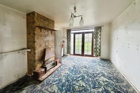2 bedroom semi-detached house for sale, Bridges Avenue, Bury
