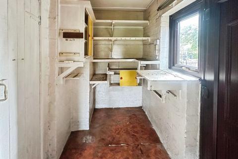 2 bedroom semi-detached house for sale, Bridges Avenue, Bury